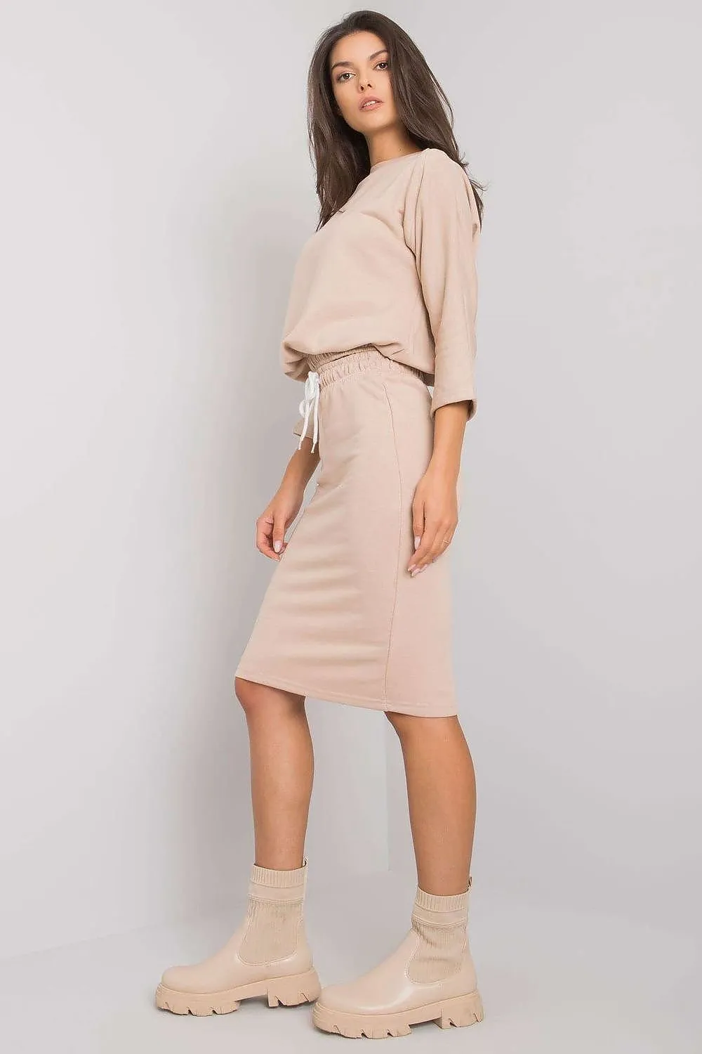 Chic Ribbed Top and Tailored Pencil Skirt Ensemble with Adjustable Waist Tie