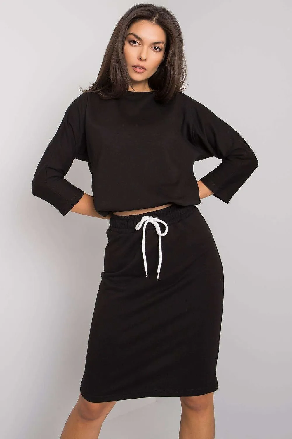 Chic Ribbed Top and Tailored Pencil Skirt Ensemble with Adjustable Waist Tie