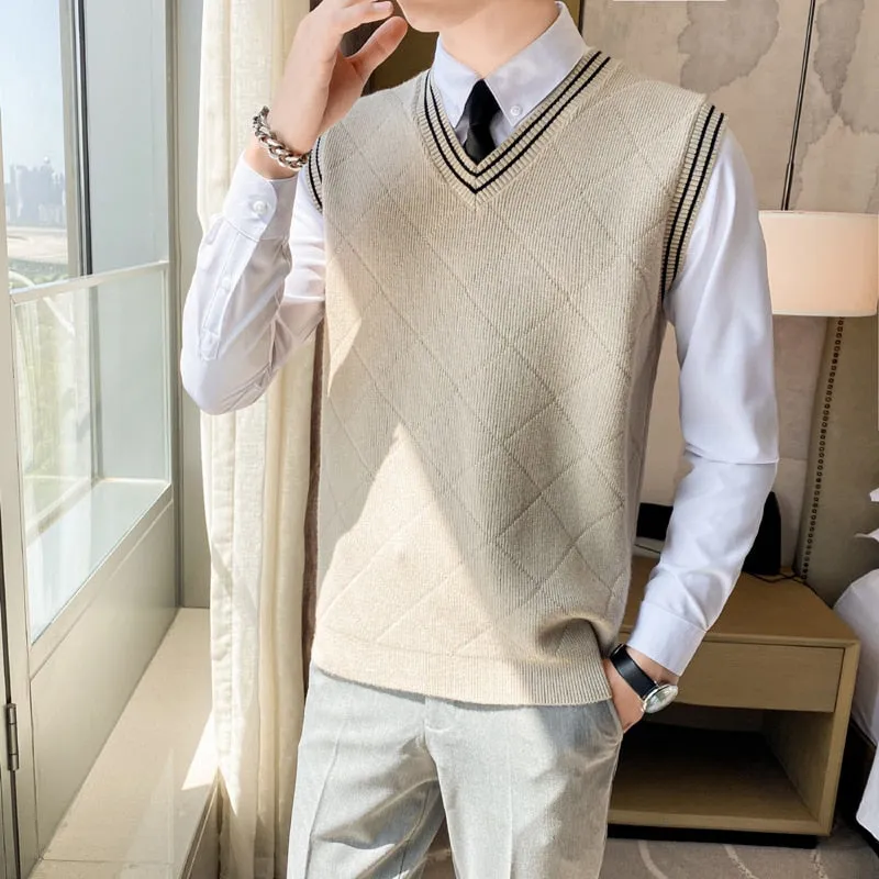 Riolio New Autumn Pattern Men's Sweater Vest Retro V-neck Sleeveless Knit Vest Woolen Korean Clothes Student Sweaters S-3XL